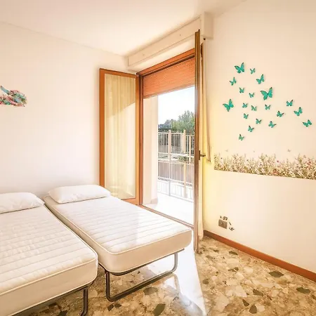 Con Terrazza Panoramica E Uso Di Cucina E Bagno * Алассио
