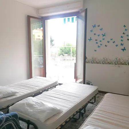 Проживание в семье Con Terrazza Panoramica E Uso Di Cucina E Bagno *